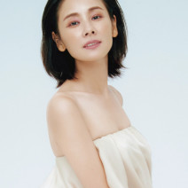 吉田羊「美しさとは、心と体がともに健やかであることだと、気づかされました」特別インタビュー【美的GRAND】