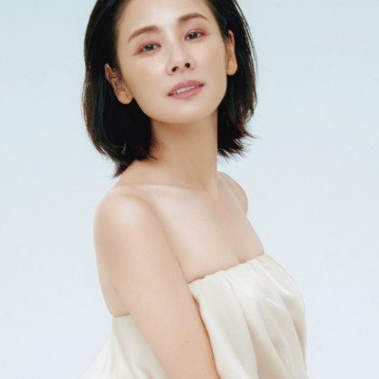 吉田羊「美しさとは、心と体がともに健やかであることだと、気づかされました」特別インタビュー【美的GRAND】