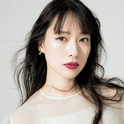 戸田恵梨香さんの透明感あふれる肌の秘密は ベストビューティウーマン受賞 美的 Com 戸田恵梨香さんの透明感あふれる肌の秘密は ベストビューティウーマン受賞 美的 Com
