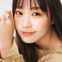 女優・奈緒さん｜自然派コスメブランド「SHIRO」を使ったワントーンメイクにトライ