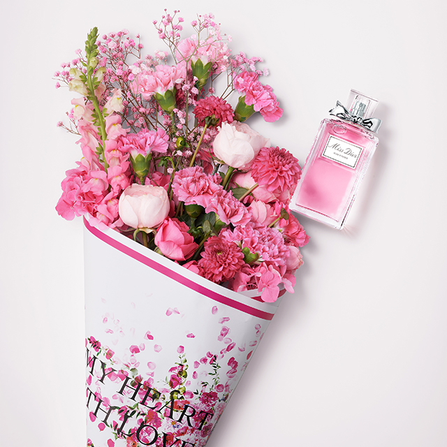 v4-miss-dior-rose-n-roses-mood-bouquet-20-digital-sl-rvb
