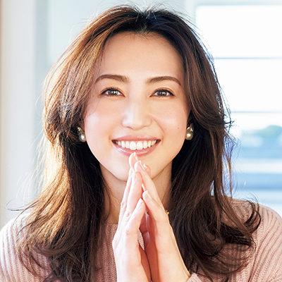 【動画付き】自分の肌状態をしっかりチェックして美肌に！｜有村実樹のチアコスメ vol.01