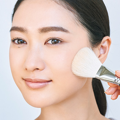 パウダーがこれからの必需品！パウダーファンデ×フェースパウダーで“ほ