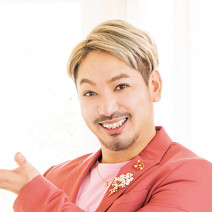 【毎日5分】ほうれい線やフェースラインのたるみに！ 「ザビエルゾーン」のケア方法