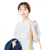 田中みな実×CLANE×美的コラボポーチ｜外出時の使いこなし術を大公開！【『美的』5月号特別付録】