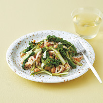 春美人サラダレシピ「アスパラガスと菜の花、 鶏胸肉のサラダ」で潤い&ハリを導く