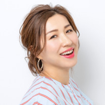 「『美的』世代は肌の転機。自分にとって“いい感じ”を考えてみて」｜H&M 長井かおりさんの転機の話