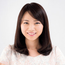 季節に合ったスプレーを使い分けて美をキープ！｜美人気象予報士のキレイの秘密とは？