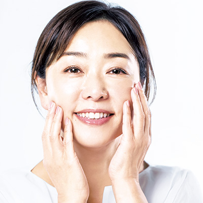 奇跡の64歳・天野佳代子が選ぶ、おすすめ角質ケアアイテムはこれ！【カヨッキズム volume.15】
