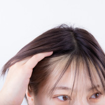 髪がベタつく。サラサラヘアを取り戻すには？【髪のプロが指南！ヘアのお悩み一問一答vol.15】