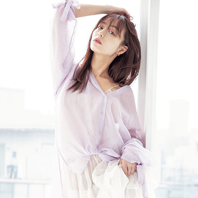 宇垣美里さんの鎖骨＆首筋で魅せる甘ヘルシーな美ボディの秘密「自分が好きと思える美ボディを目指して」