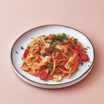 ダイエット中にもおすすめパスタ「春キャベツとチョリソーのナポリタン」