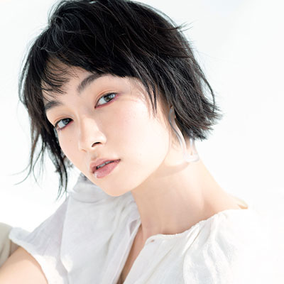 一重・奥二重さんにおすすめの夏メイク｜ルナソルの限定カラフルパレットで簡単目元印象チェンジ♪