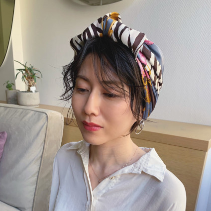 リゾート感満載♪簡単大人スカーフアレンジで夏のファッションをワンランクお洒落にアップ