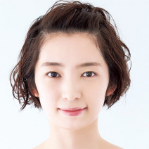 老け見えの元凶！ マスクを取るとギョッとする“法令線”は開いて伸ばす！｜おすすめアイテムも