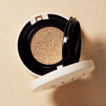 ピュアラディアントプロテクション アクアティックグロー クッションファンデーション SPF50+/+++