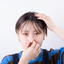 なんだか臭い⁉︎ 暑い時期に気になる頭のニオイを解決！【髪のプロが指南！　ヘアのお悩み一問一答vol.17】