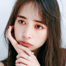 シャネルのパレットがでつくるフェミニンアイ｜人気H＆Mがベスコス受賞アイテムでメイクしてみた