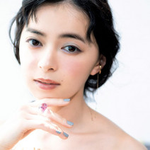 【二重さん】カネボウのシャーベットカラーシャドウで透明感UP！ 今年の夏は寒色系アイで涼げに♪