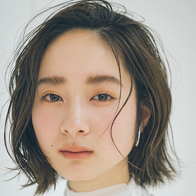 骨格カバーで美人ヘアに！ニュアンスバングの大人ボブ｜ 最旬ヘアカタログ