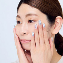 「ストレスで顔がゆがんだ気が…」そんな時は香りコスメのリラックス効果で優しい表情に！