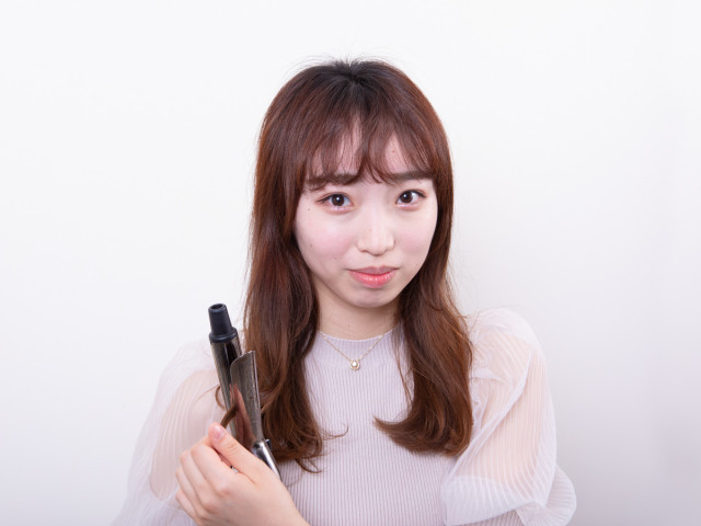 剛毛かつ直毛でヘアアイロンがかかりにくい コツを伝授 髪のプロが指南 ヘアのお悩み一問一答vol 23 美的 Com