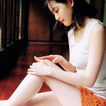 虫刺されの痕やむくみ…ニッチな悩みを解決して美脚で過ごす夏にしよう｜美容賢者オススメのアイテム9選