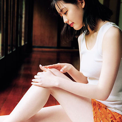 虫刺されの痕やむくみ…ニッチな悩みを解決して美脚で過ごす夏にしよう｜美容賢者オススメのアイテム9選