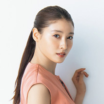 土屋太鳳さん「憧れの先輩と共演…夢のようでした」｜映画『鳩の撃退法』スペシャルインタビュー