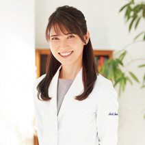 皮膚科医・友利 新先生に聞く！「老けにくい」肌を作るための最新ケア情報