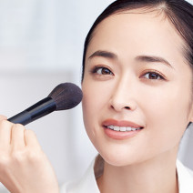 毛穴消しにはこれが最強！ベースメイクの優秀脇役アイテム【美的GRAND】