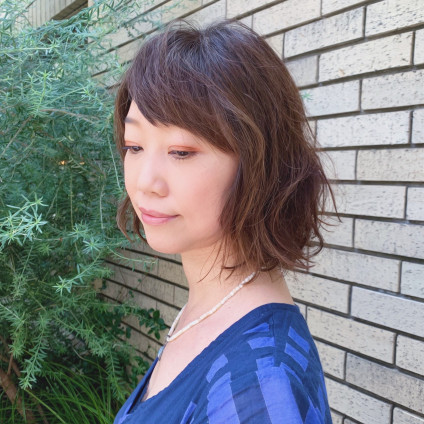 くせ毛を活かして作る大人のナチュラルスタイル♪ミニマム施術で髪をいたわりたい人は必見