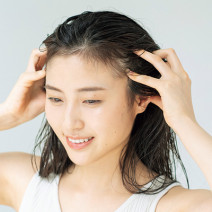 【美髪】ヘアケアで「老け」対策を！ 髪悩みを解決するアイテムで髪質も若返らせて♪