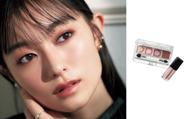 冬メイク こっくり赤シャドウ ピンクラメが今っぽい 洗練されたロマンティックeyeにトライ 美的 Com