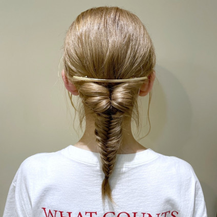 トレンドのくるりんぱとフィッシュボーンで作る簡単アレンジ
