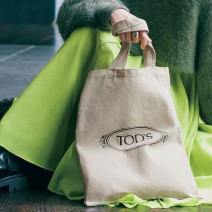 売切れ続出！今なら間に合う!?Oggiの付録、TOD’Sの「上品トートバッグ」がすごい！