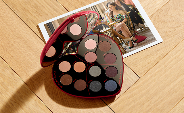 01_lancome-eyeshadow-still-life-maxy-palette-eyeshadows-base-emily-in-paris-16x9-000-open