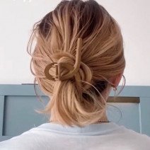バンスクリップで簡単まとめ髪アレンジ