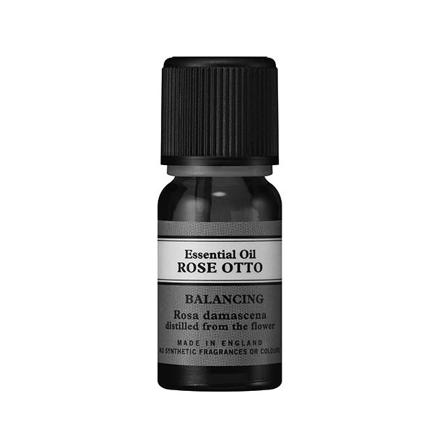 nyr_essentialoil_roseotto