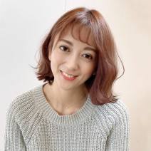 まとめ髪も乾かすのもサクッとできるお手軽大人ピンクボブ