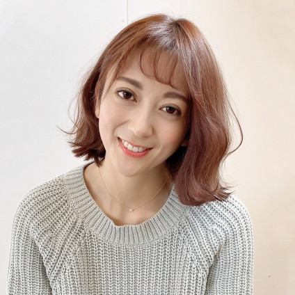 まとめ髪も乾かすのもサクッとできるお手軽大人ピンクボブ