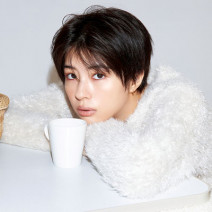 優しい温度を演出する「こたつメイク」の作り方｜芯のある大人っぽさと柔らかい血色感がポイント