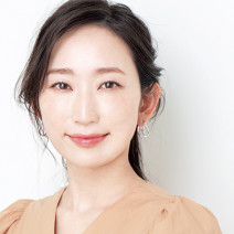 【メイクあるある悩み】青みピンクリップを使うと老け＆バブリーになってしまうのはどうしたらいい？