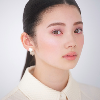 南琴奈さん×春のピンクメイク。甘いのに子供っぽくない、その秘密は