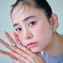 井桁弘恵さん×「ピンクのグラデリップ」でおしゃれポップな春顔に