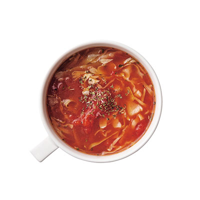 疲れやカロリー調整にぴったり♪「キャベツとトマト缶のミネストローネ」
