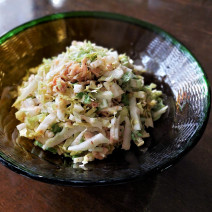 無添加だしで旨味増し♪ボウル山盛り食べたくなる魔法のニコサラダ「白菜とツナの和風コールスロー」Today’s SALAD #195
