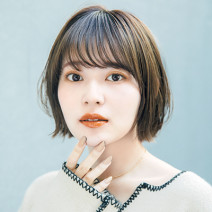 【ボブヘア】外ハネニュアンスのカールがキュートな柔らかくびれミニボブ