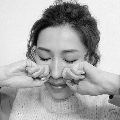 人気H＆M長井かおりさんのむくみリセット術｜コリと疲れのケアをこまめに♪