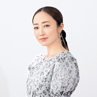 新しいメイクや髪型、「似合わない」と言われたら？神崎恵さんが答えます【10問10答】